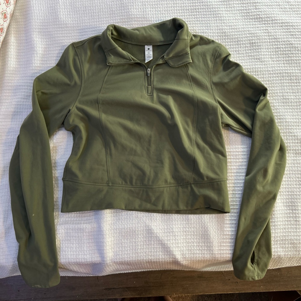 Cropped quarter zip